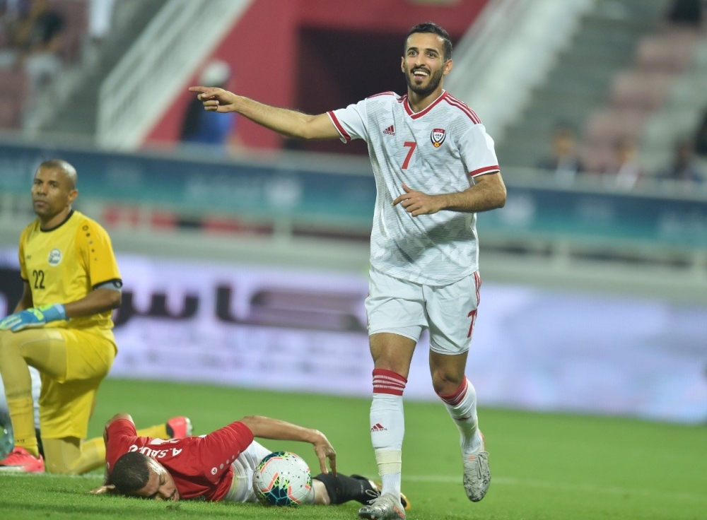 المنتخب الوطني يواصل دفن رأسه في رمال الهزيمة ببطولات كأس الخليج