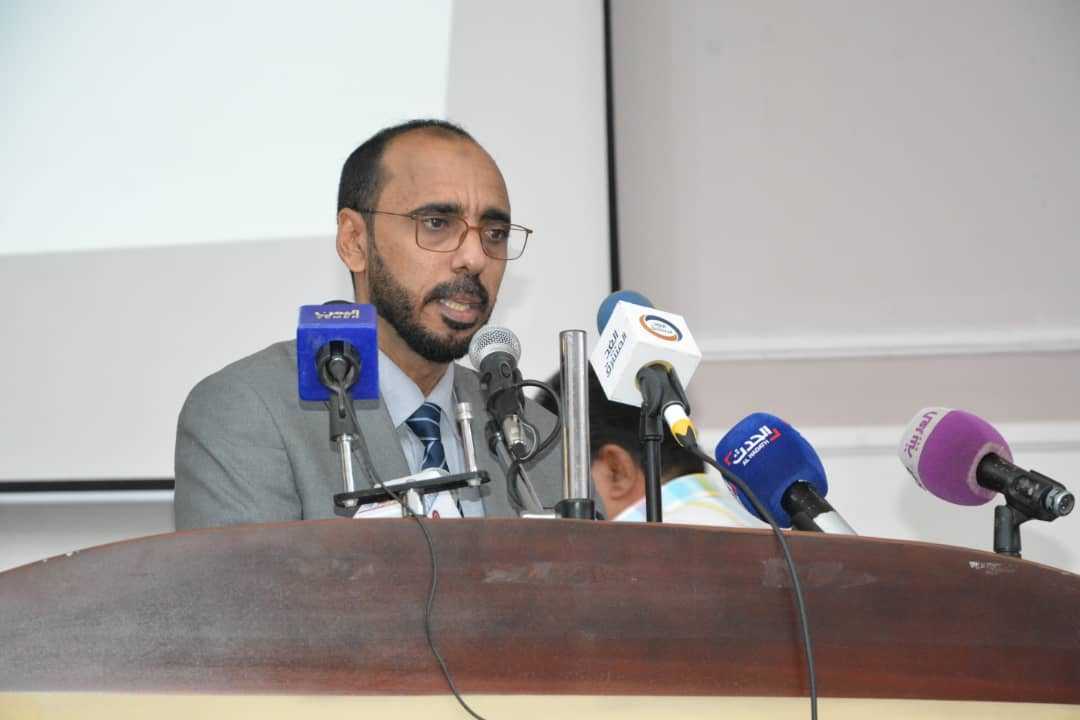 وزير الثروة السمكية يقول إن ممارسات الجانب الأرتيري بحق الصيادين اليمنيين ينبغي أن تتوقف