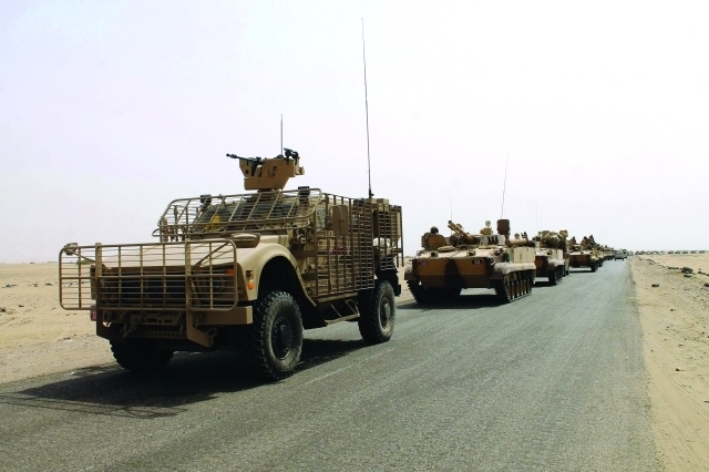 قوات عسكرية مشتركة قادمة من الوديعة تدخل قصر المعاشيق في عدن لتأمين المجلس الرئاسي