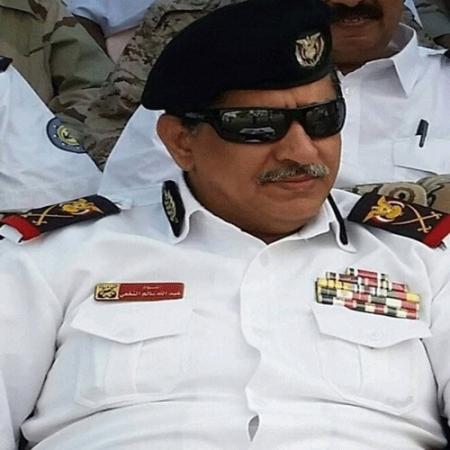 نجاة رئيس الأركان وقيادة الصف الأول في الجيش اليمني إثر استهداف الحوثيين لحفل عسكري بطائرة مسيرة وسقوط قتلى وجرحى "تفاصيل"