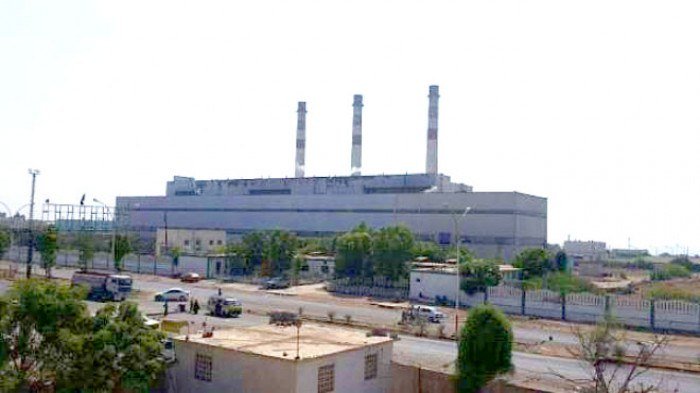 زيادة ساعات انقطاع الكهرباء في عدن بالتزامن مع ارتفاع كبير في درجات الحرارة