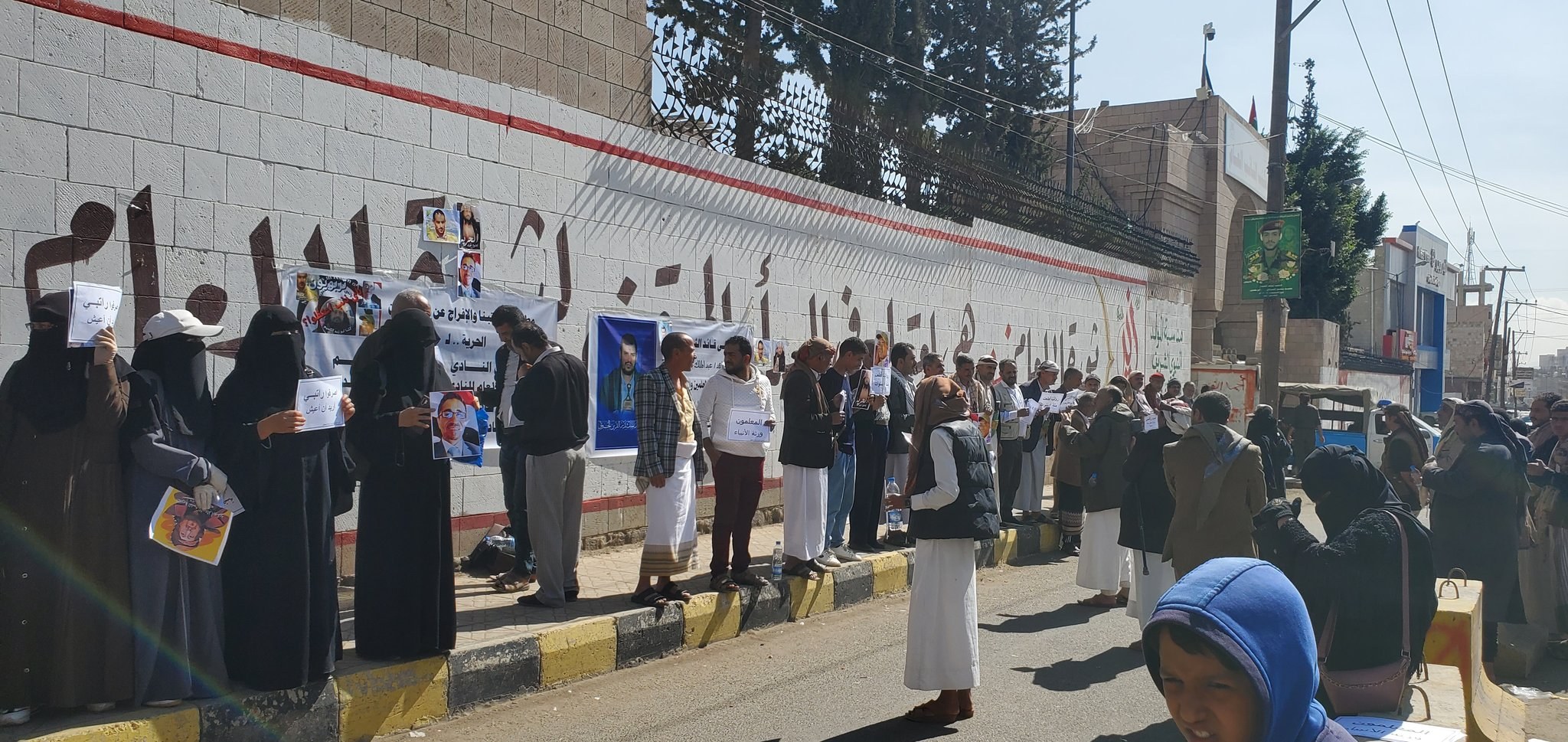  #65279;بعد 4 أشهر من الإخفاء القسري.. نادي المعلمين يقول إن الحوثيين أحالوا رئيسه إلى "المحكمة الجزائية" رغم تدهور حالته الصحية