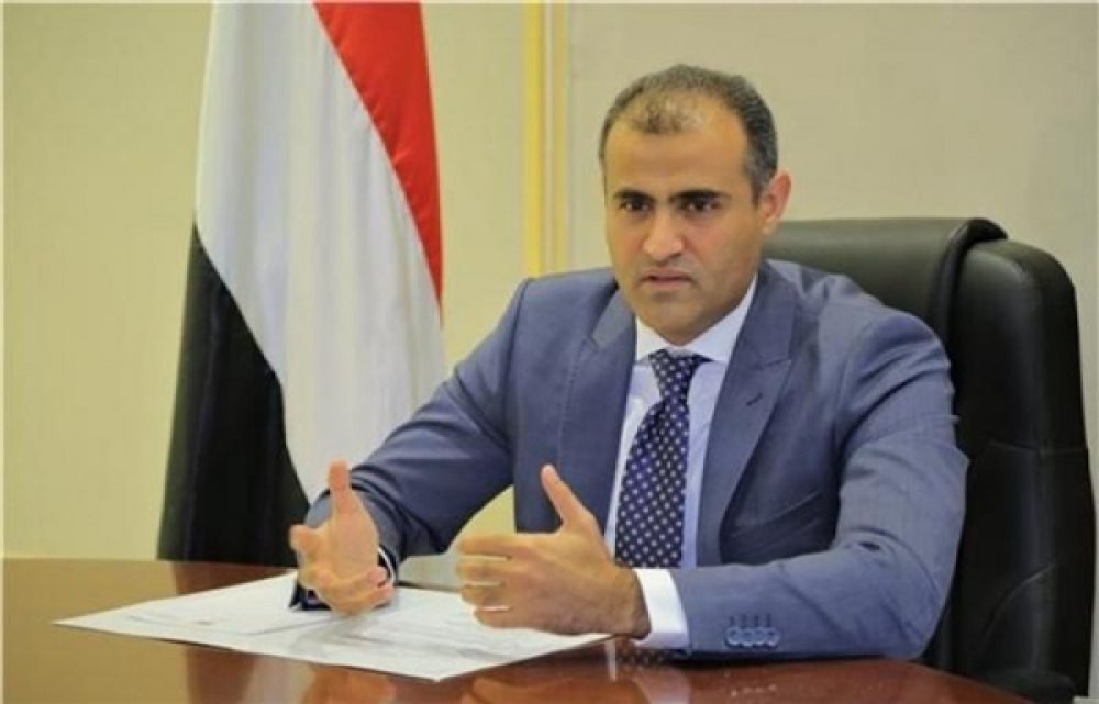 السفير الحضرمي يطالب الولايات المتحدة بدعم الحكومة عسكريا في مواجهة الحوثيين ﻿