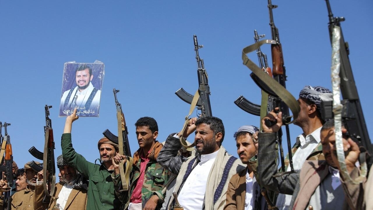 مصدر سياسي: لا تغيير في مسار خارطة تسوية الأزمة اليمنية والحوثيون ينتظرون الصفقة بين طهران وتل أبيب